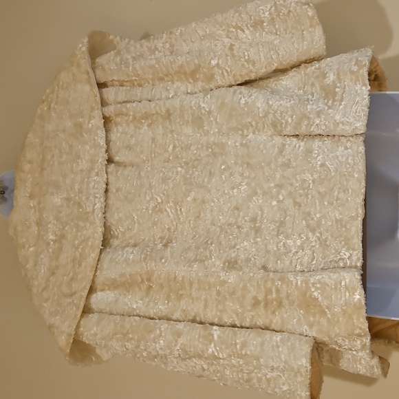 Jessica Cream Satin Lined Shrug - Picture 2 of 10